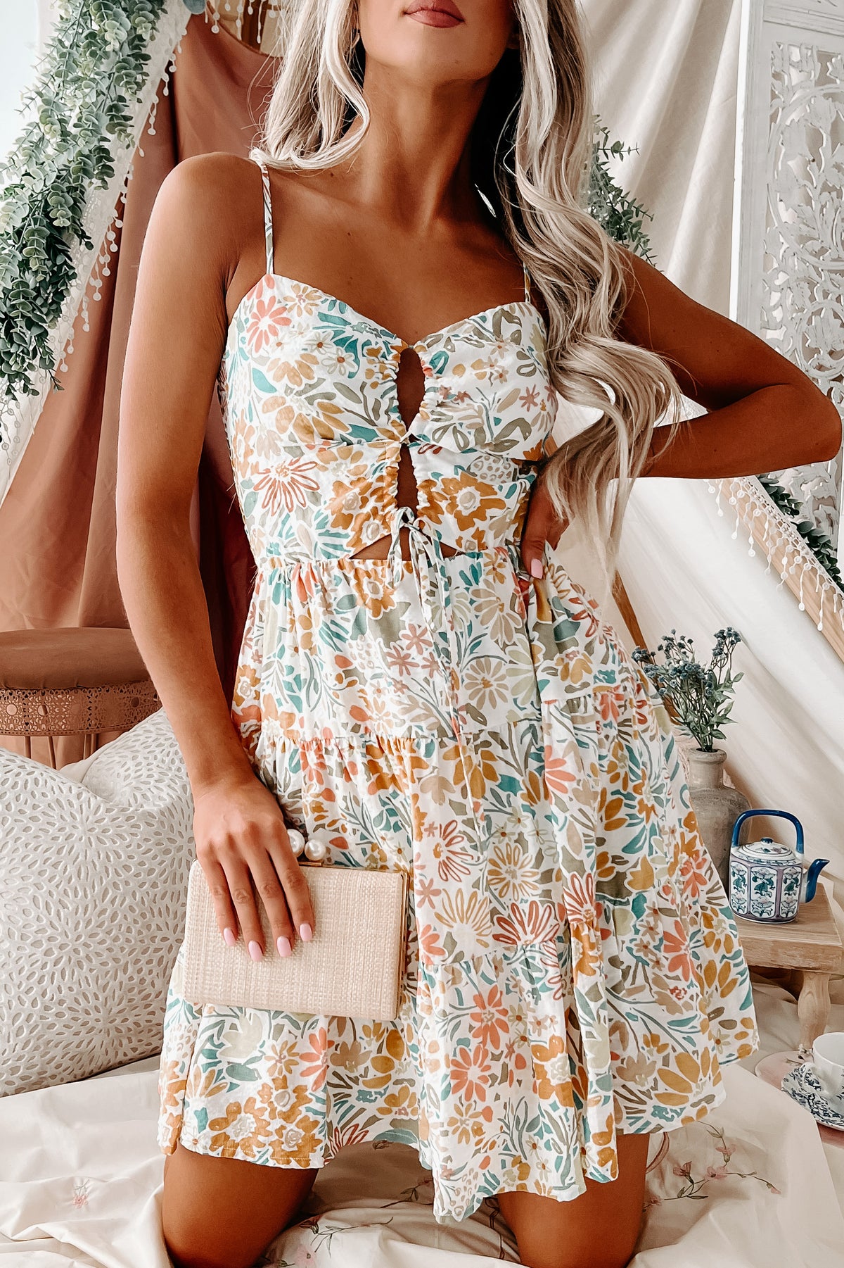 Sharing Sweet Moments Floral Multi) the online! Dress Find for Visit perfect you (Ivory Cut-Out product us Illa Mini Illa